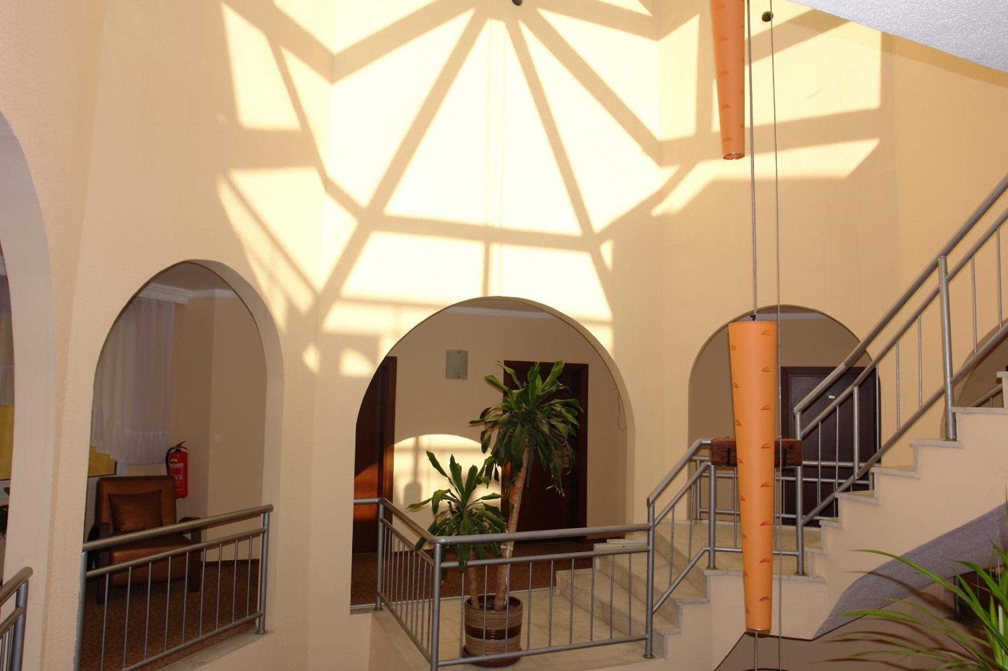 Otel Ataer 2*
