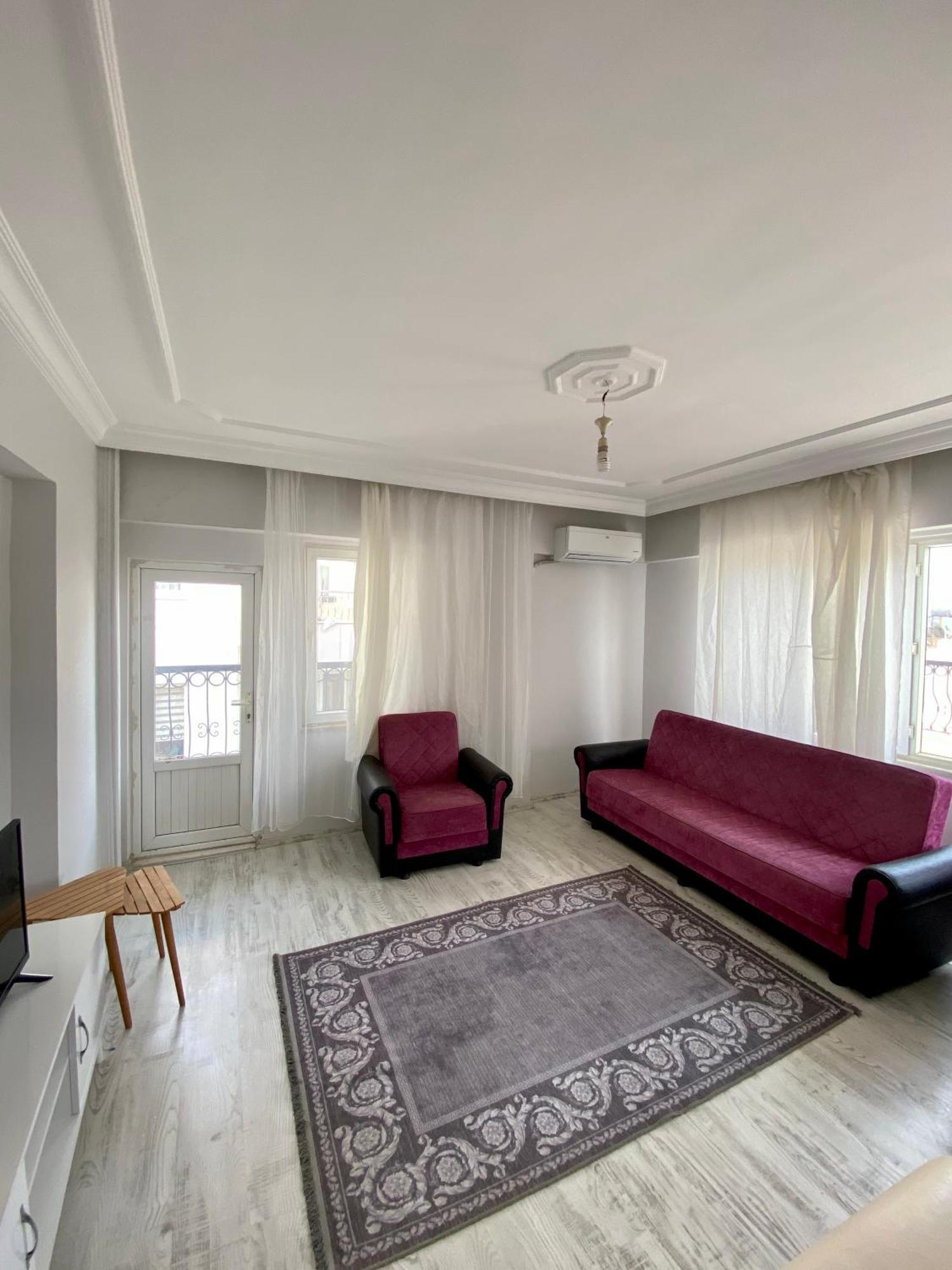Deniz 400 Metre Esyali Apartment