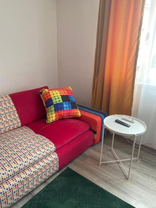 Sans 2 Apartment *