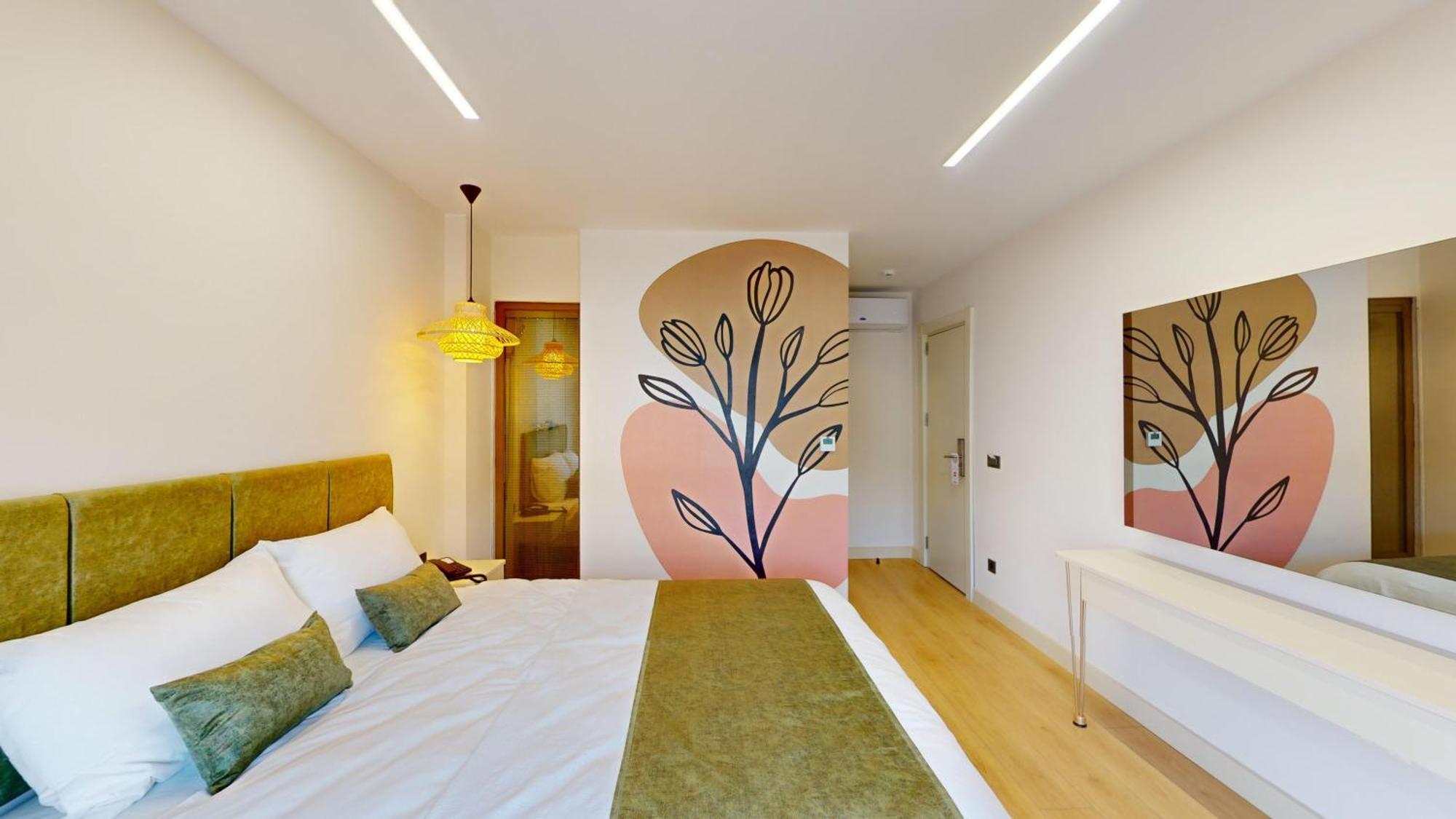 Bohema Hotel *