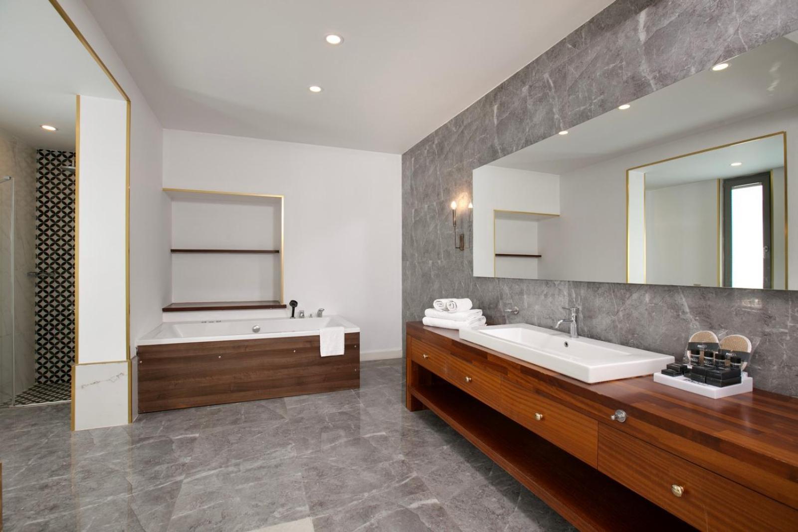 Reo - Ex Pacco Otel Antalya