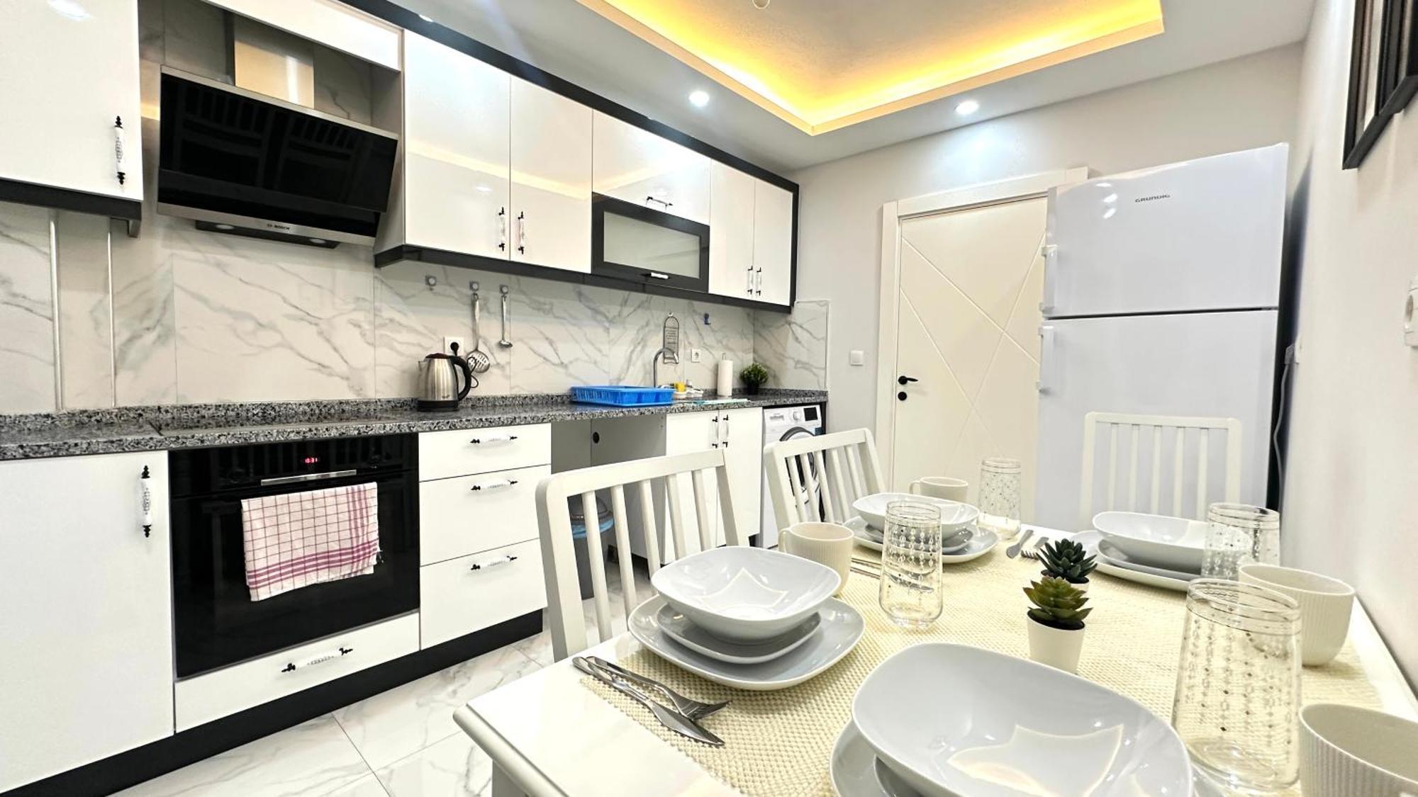 Homely! Design Antalya, Parking, Balcony, Ac! Apartment