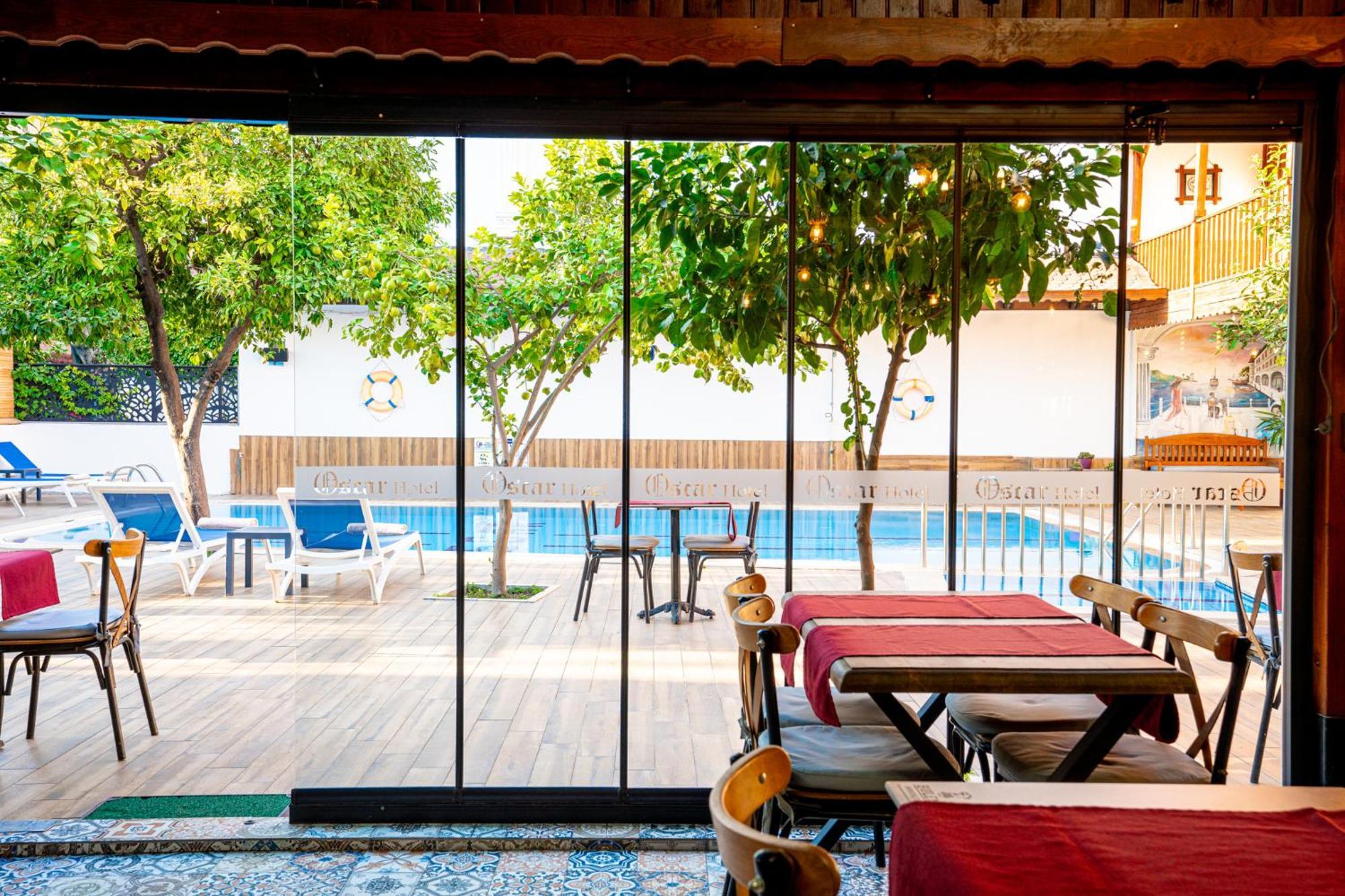 Oscar Garden Hotel