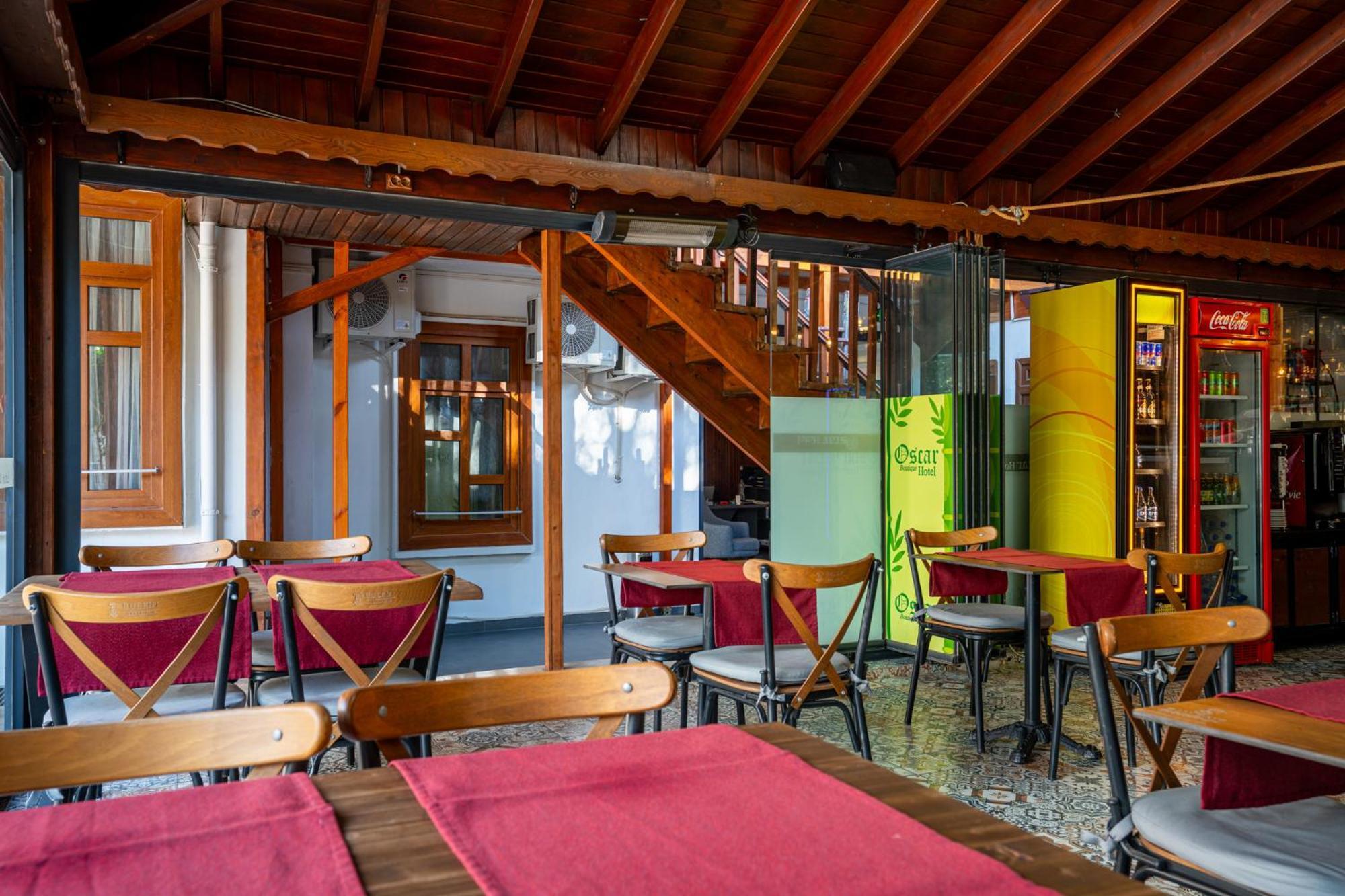 Oscar Garden Hotel *
