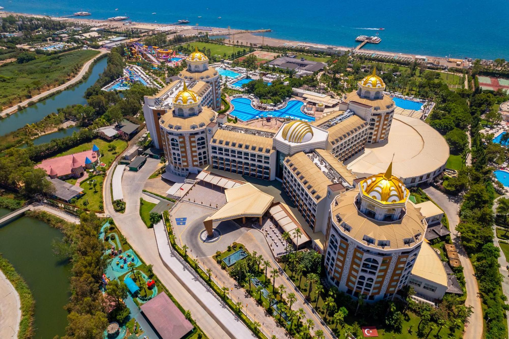 Delphin Be Grand Resort