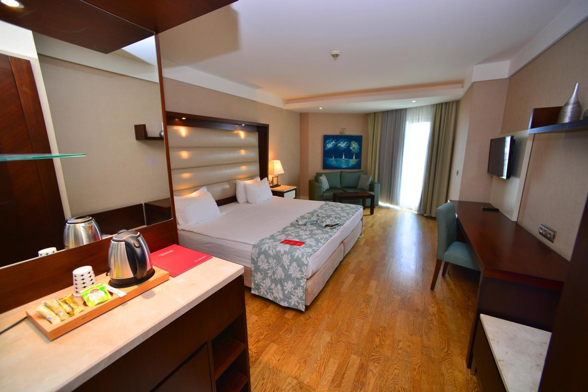 Ramada Plaza Hotel