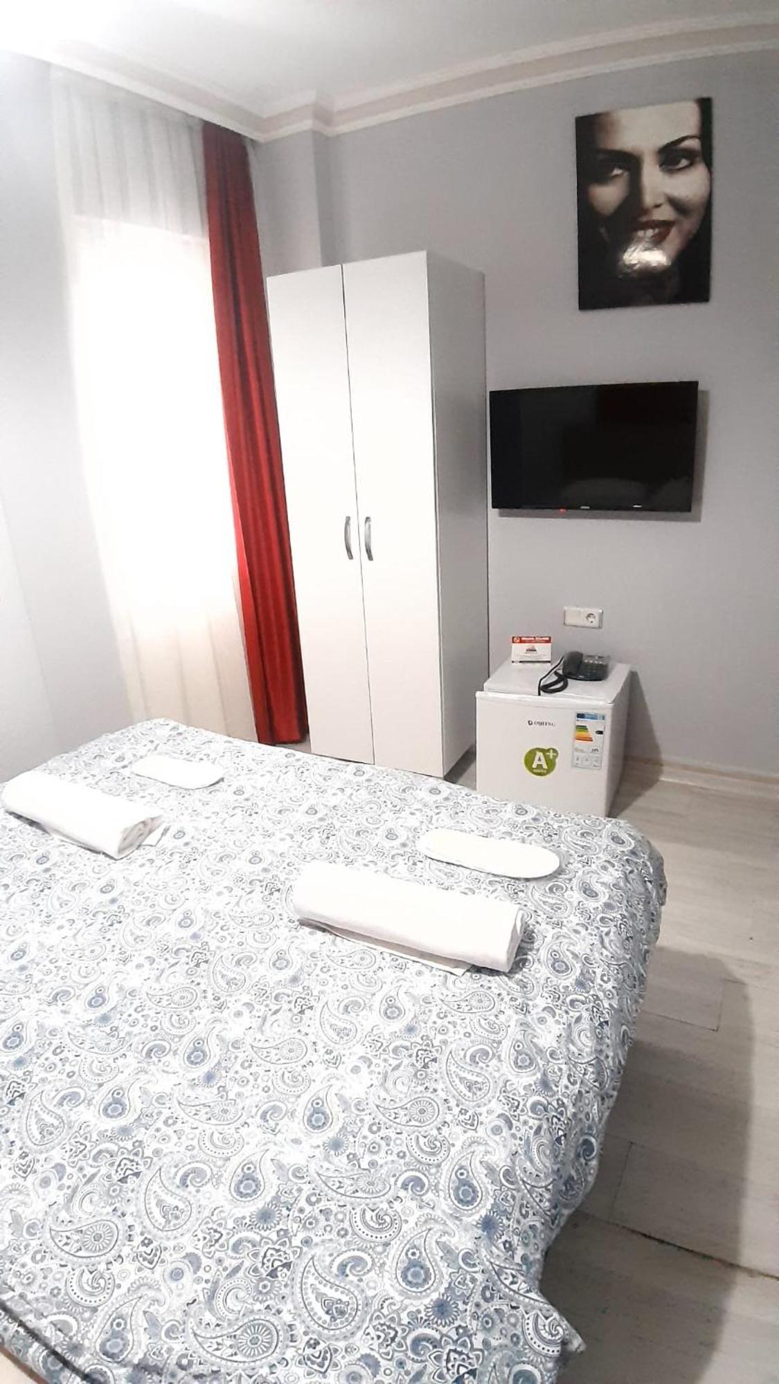 Volkii Otel1 2*