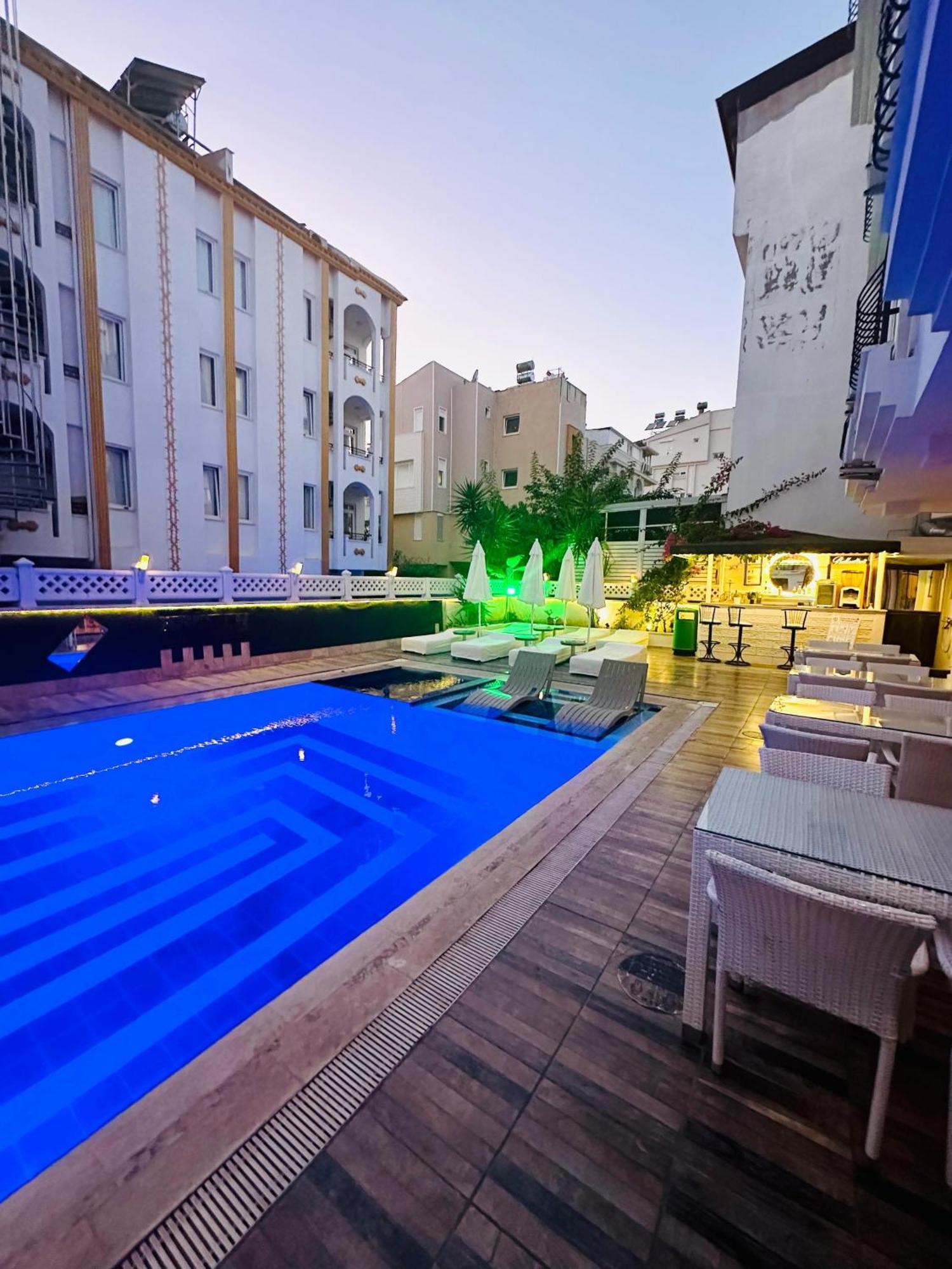 Hotel Nfk The House