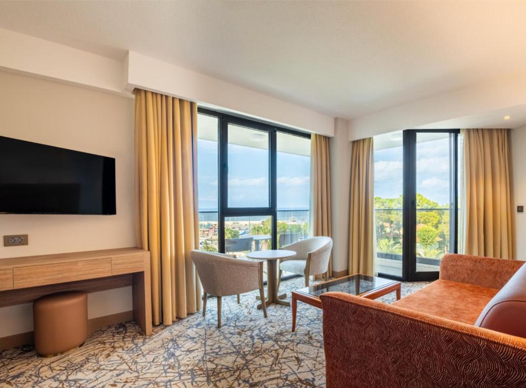 Hotel Mukarnas Pera Antalya