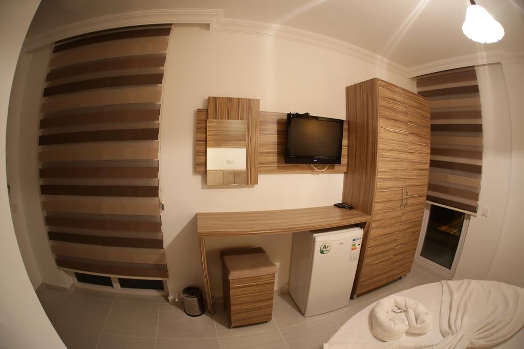 Hotel Araucaria 2*