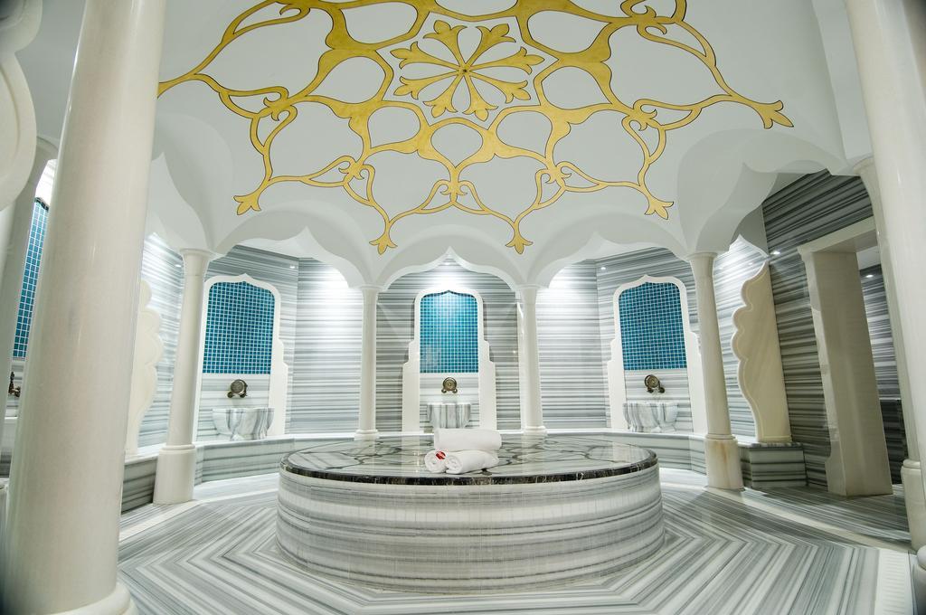 Hotel Ramada Plaza 5*