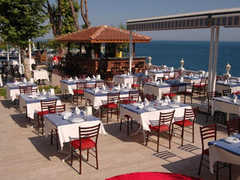Lara Hotel 3*