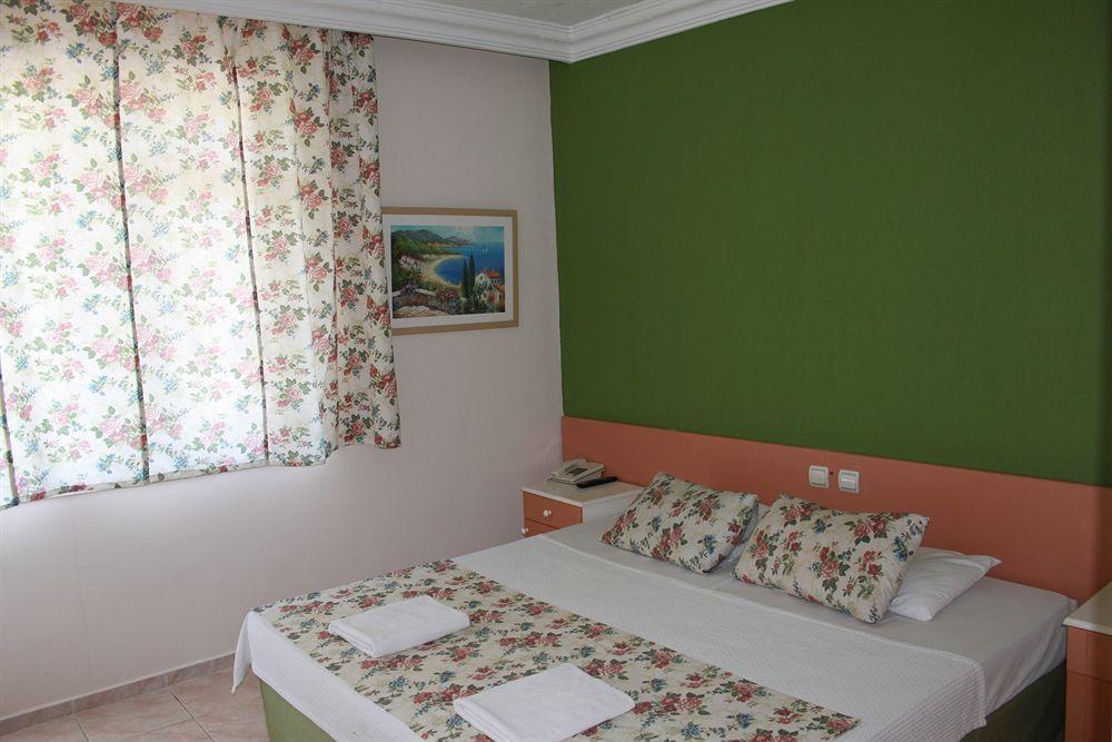 Granada Hotel 3*