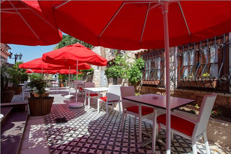 Hotel Adalya Port 4*