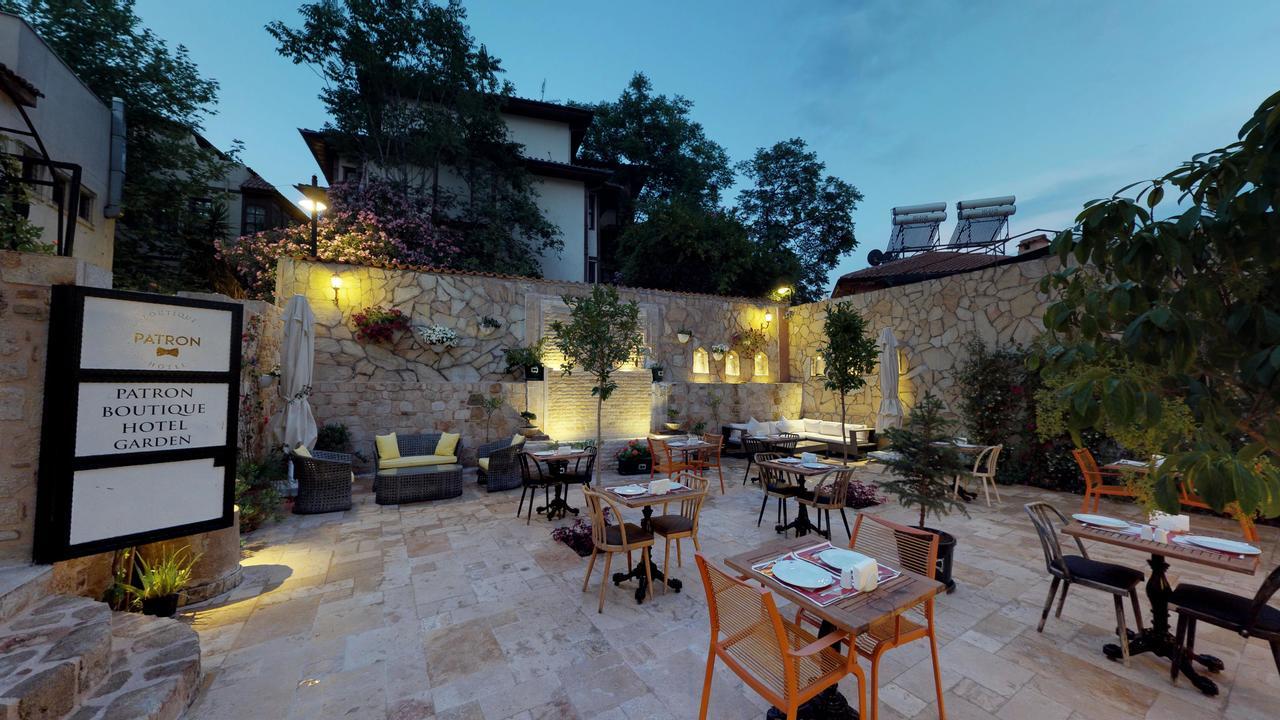 Patron Hotel