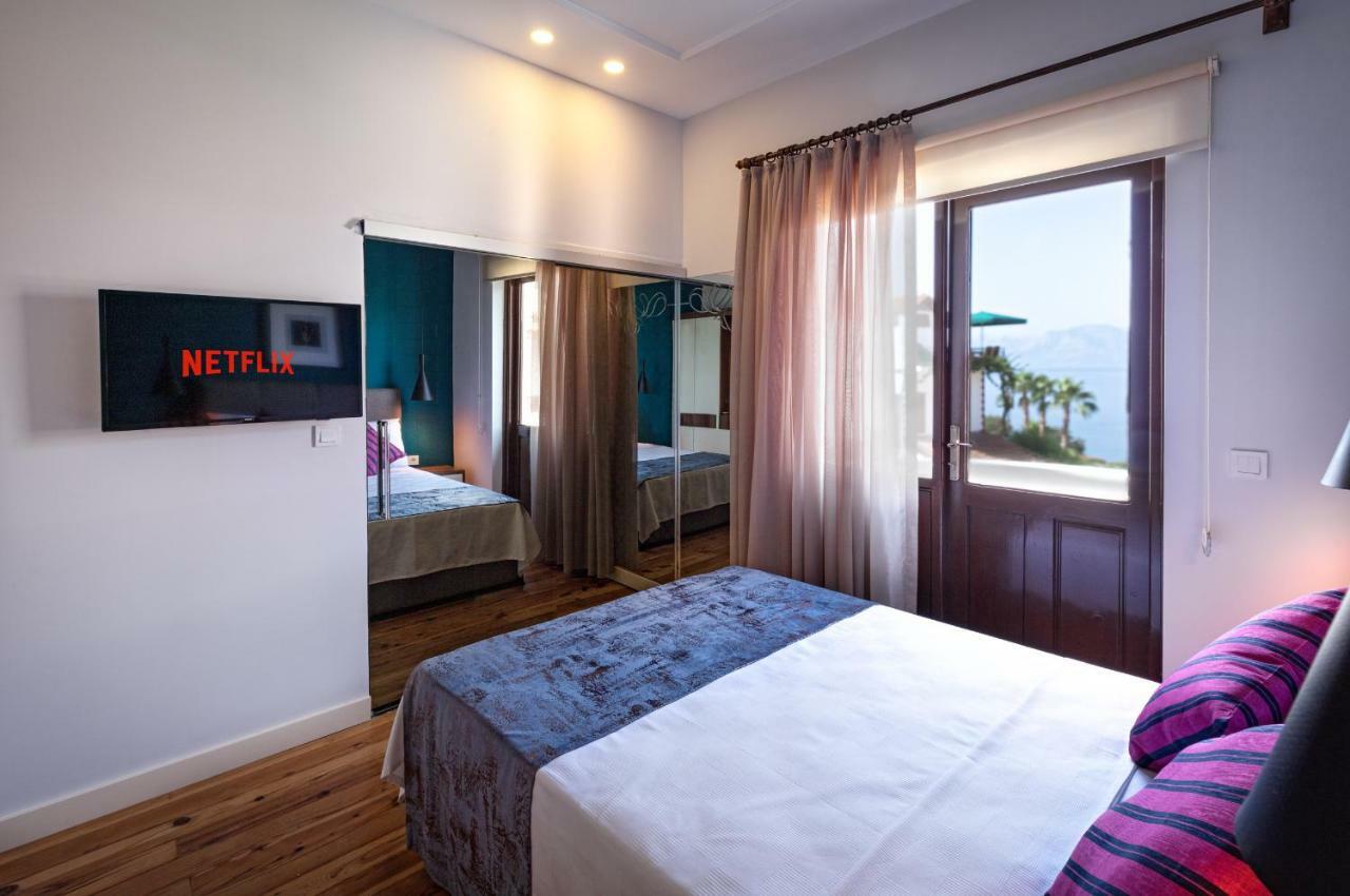 Mono Hotel 3*