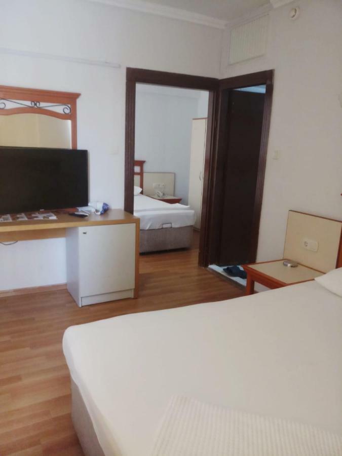 Ozturk Hotel *