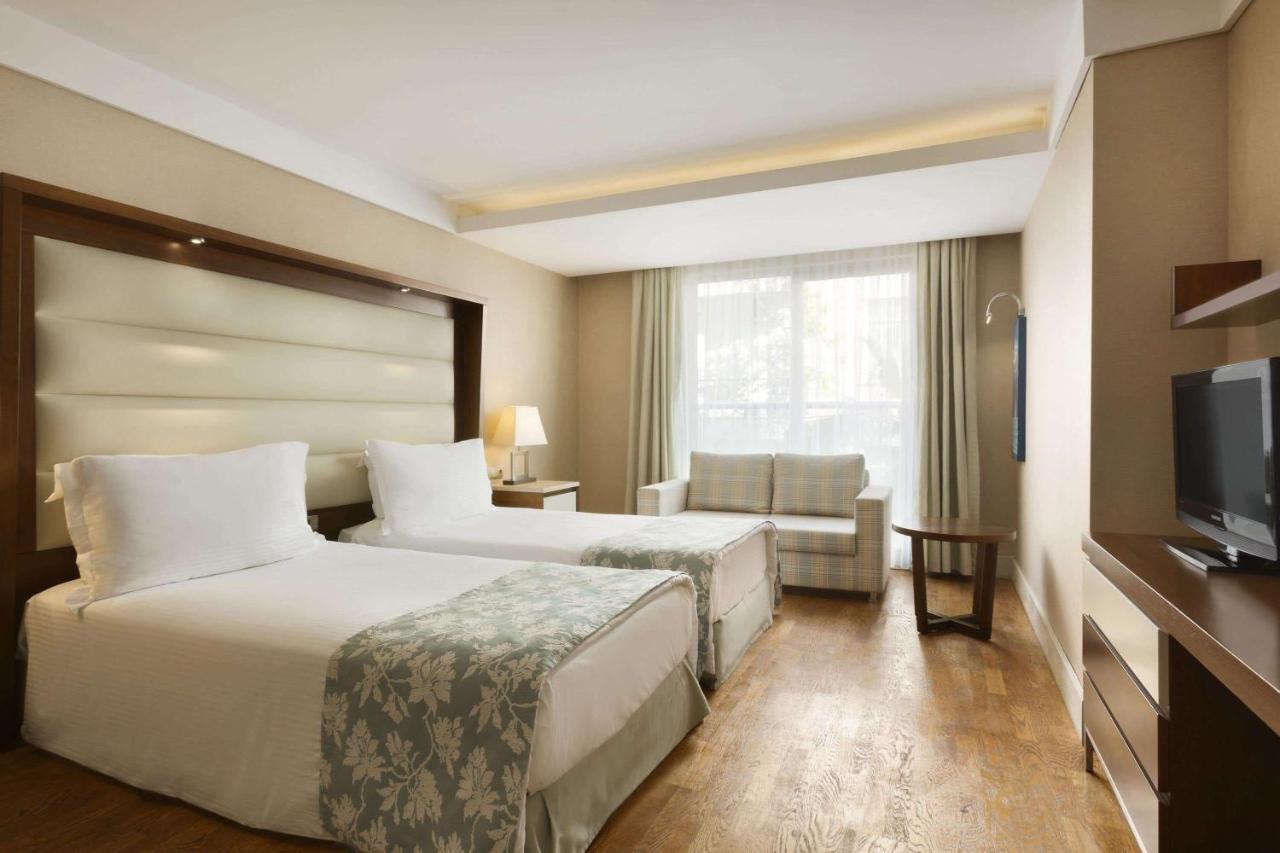Hotel Ramada Plaza 5*