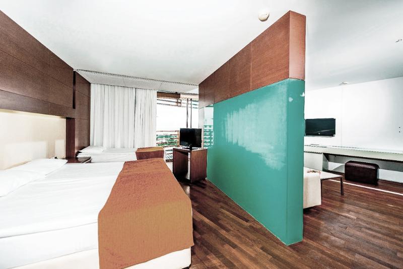 Nirvana Cosmopolitan - Convention & Sports Center 5* Antalya
