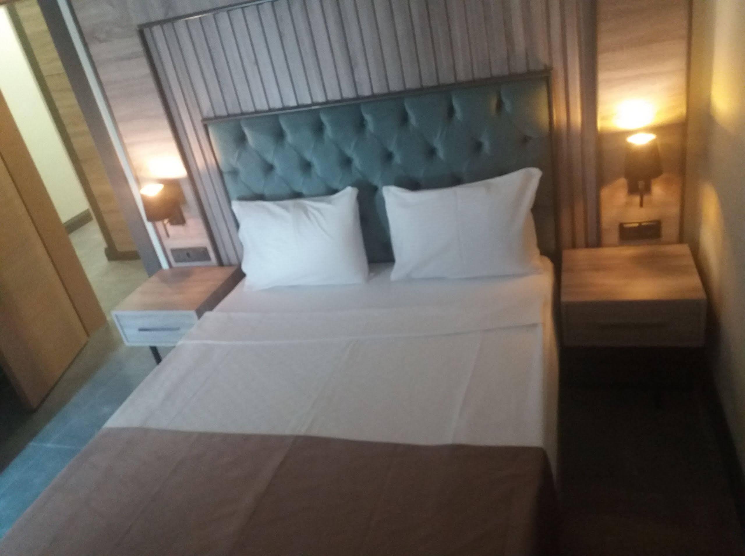 Hotel Rodinn Park 2*