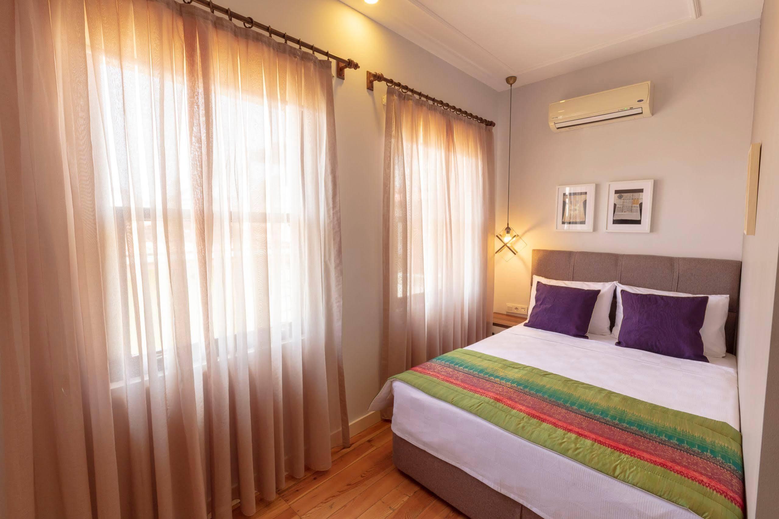 Mono Hotel
