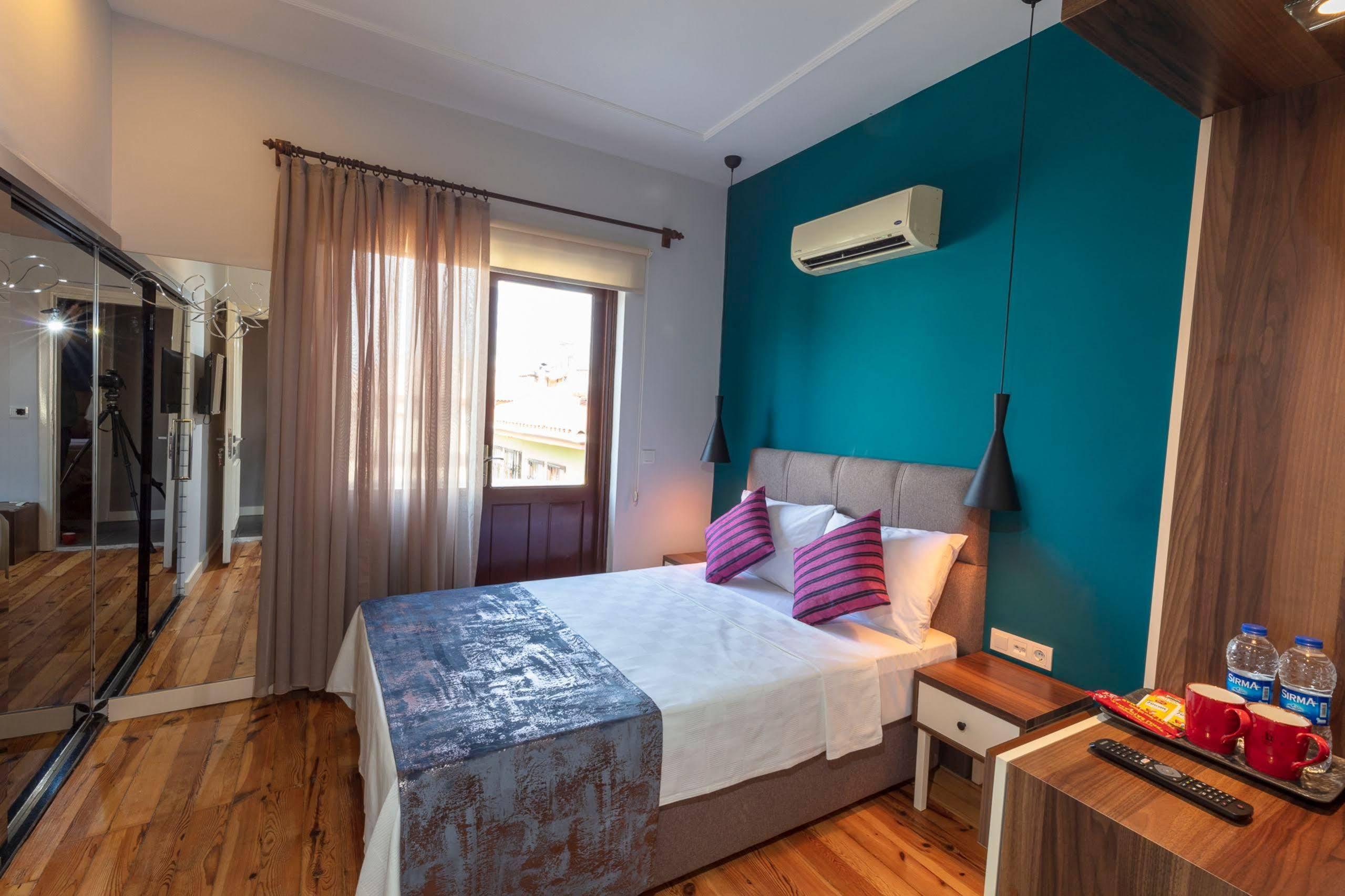 Mono Hotel Hotel