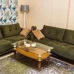 Family Apart-Hotel \