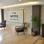 Tepe Hotel & Business Suite