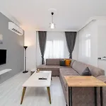 Flat In Antalya With Shared Pool And Garden