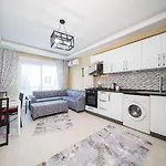 Endly Flat Close To Beach In Konyaslijk