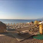 Antalya Konyaaltinda Muhtesem Gemi Ev