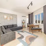 Sea View Flat Near Lara Beach In Kundu Aksu