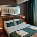Pukka Hotel