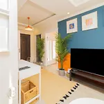 Vibrant And Central Apartment In Muratpasa