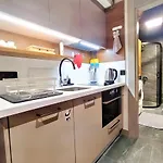 Sleek Residence Flat In Muratpasa With Shared Pool