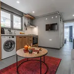 Rose Residence - Cozy Apartments Near The Beach