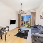 Exquisite Flat With Shared Pool In Kepez