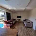 Plt Holiday Daireleri 3 Odali Bueyuek Daire