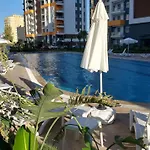 Pleasant Flat With Shared Pool In Kepez