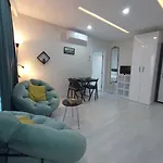 Stylish 1-Bedroom Apart In Dw