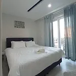 Stylish 1-Bedroom Apart In Dw