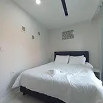 Stylish 1-Bedroom Apart In Dw