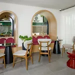 Sherwood Premio Hotel