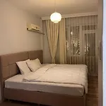 City Centre- Best Location Apartment