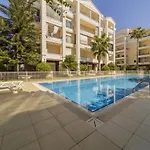 Flat W Pool Garden And Balcony 7 Min To Beach