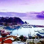 Antalya Kaleici Tarihi Lokasyon Bahceli Oezel Muestakil Ev