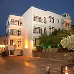 Magnificent Flat With Patio Near Hadrian\'S Gate