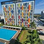 Selin\'S Apartment With Pool View