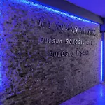 Sky Hotel & Apartments