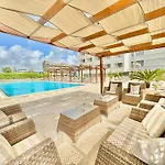 Best Western Plus Khan Hotel